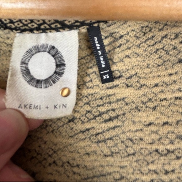 Anthropologie Akemi + Kin XS Tan and Gold Embellished Boho Peplum Tank Top - Picture 4 of 6